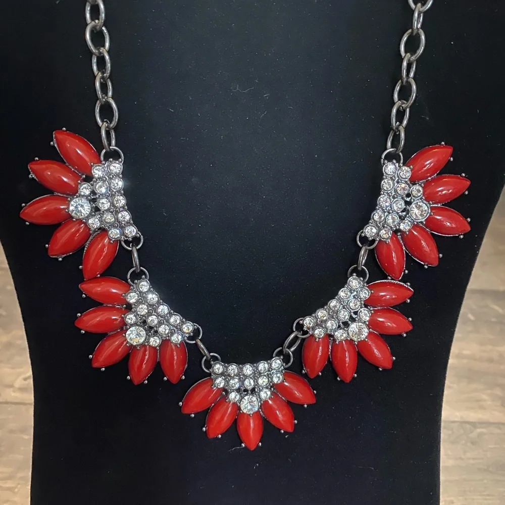 Lot of‎ 2 Necklaces